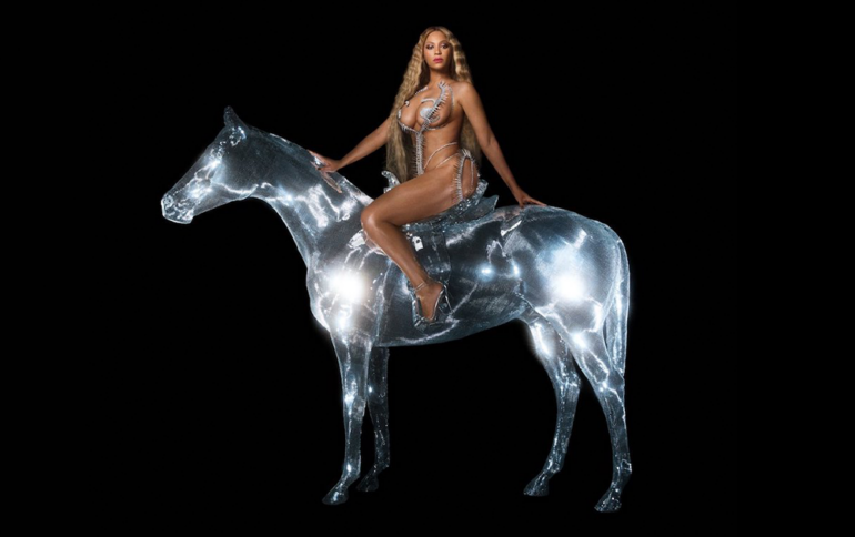 Beyoncé sitting on a horse for her album cover