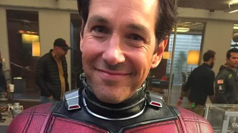 paul rudd in antman costume smiling