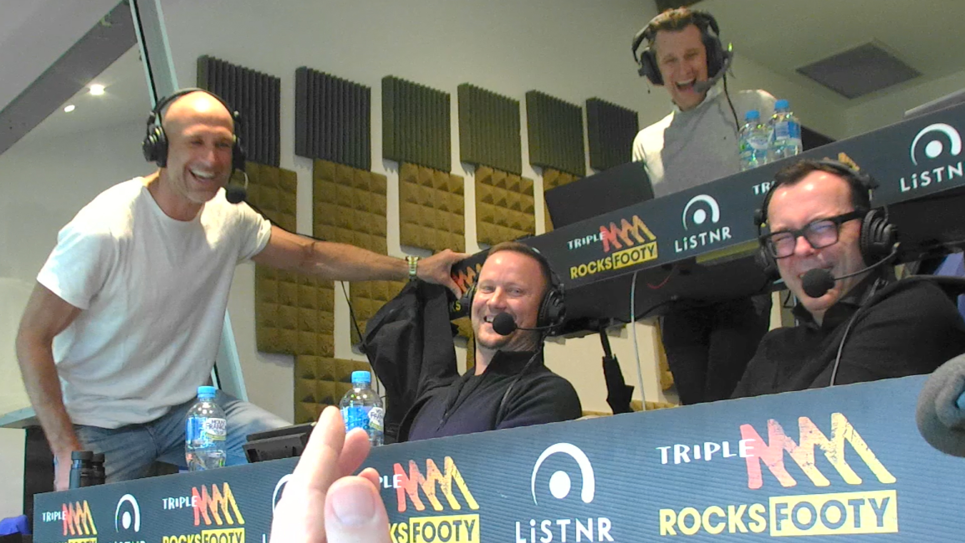Chris Judd Re-Joins The Friday Huddle!