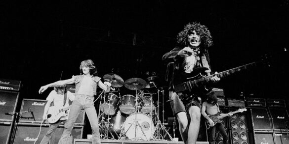 Australian rock band AC/DC in New York, August 1979. (Photo by Michael Putland/Getty Images)