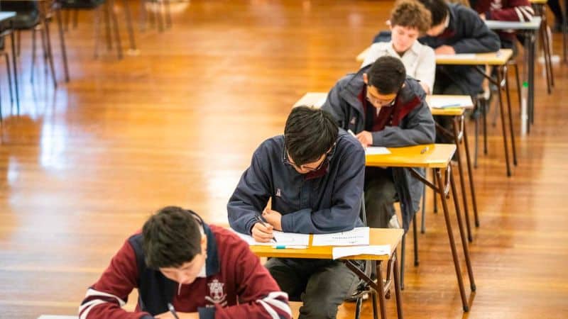 victorian-students-breathe-a-sigh-of-relief-as-atar-results-unveiled