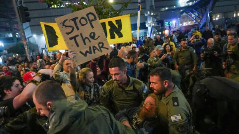 Protesters demand a Gaza ceasefire deal and the immediate release of hostages.