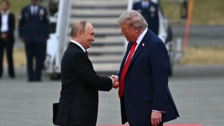 US President Donald Trump says no ceasefire will be agreed in Ukraine until he, Volodymyr Zelensky and Vladimir Putin meet directly for trilateral talks.